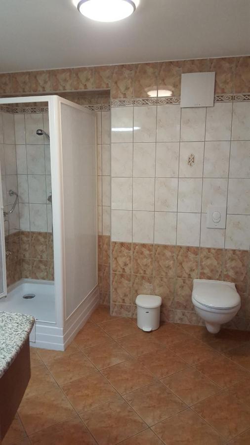 Fonix Wellness *** 1 A Epulet Bed & Breakfast Heviz Ngoại thất bức ảnh