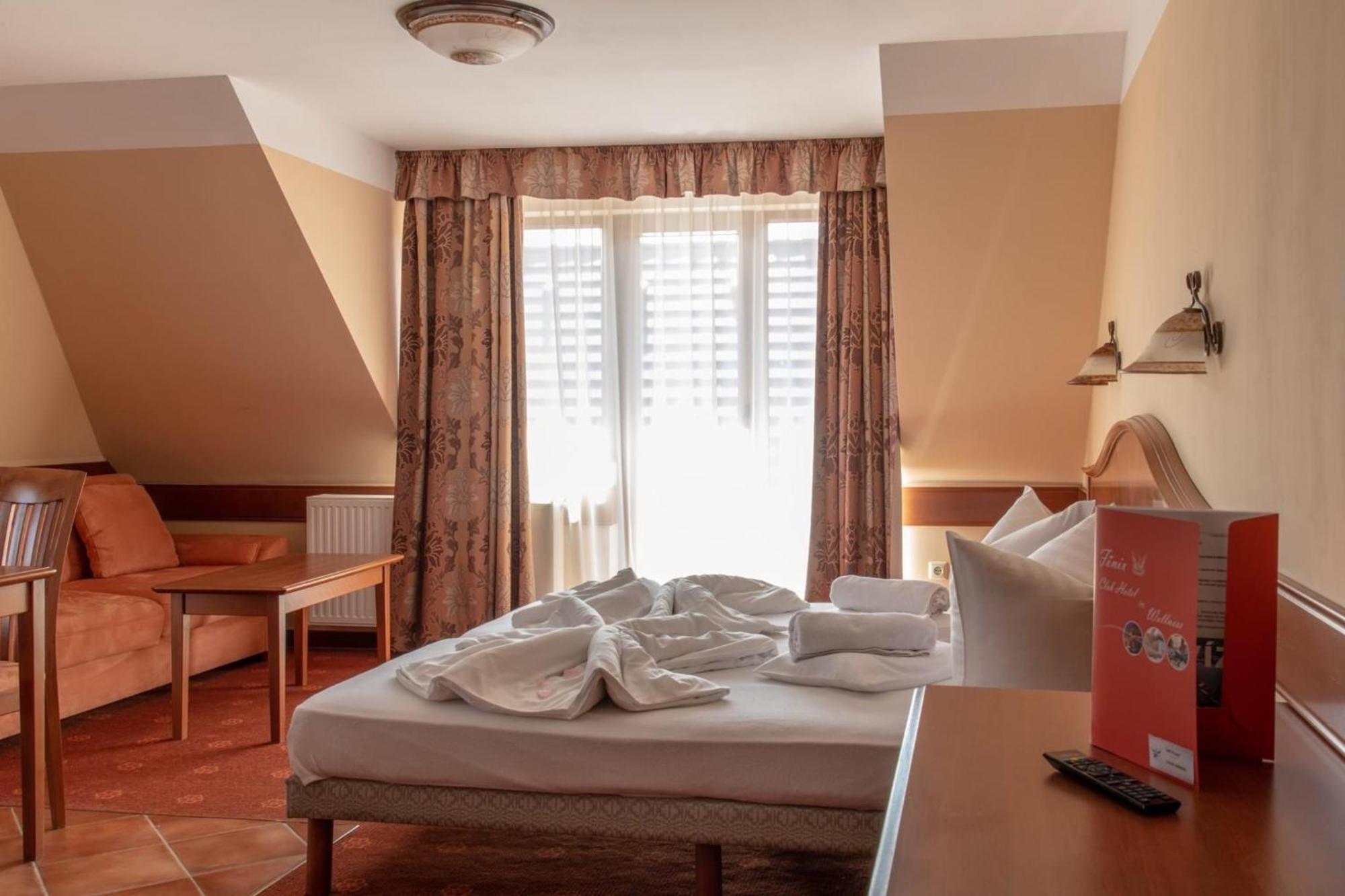 Fonix Wellness *** 1 A Epulet Bed & Breakfast Heviz Ngoại thất bức ảnh